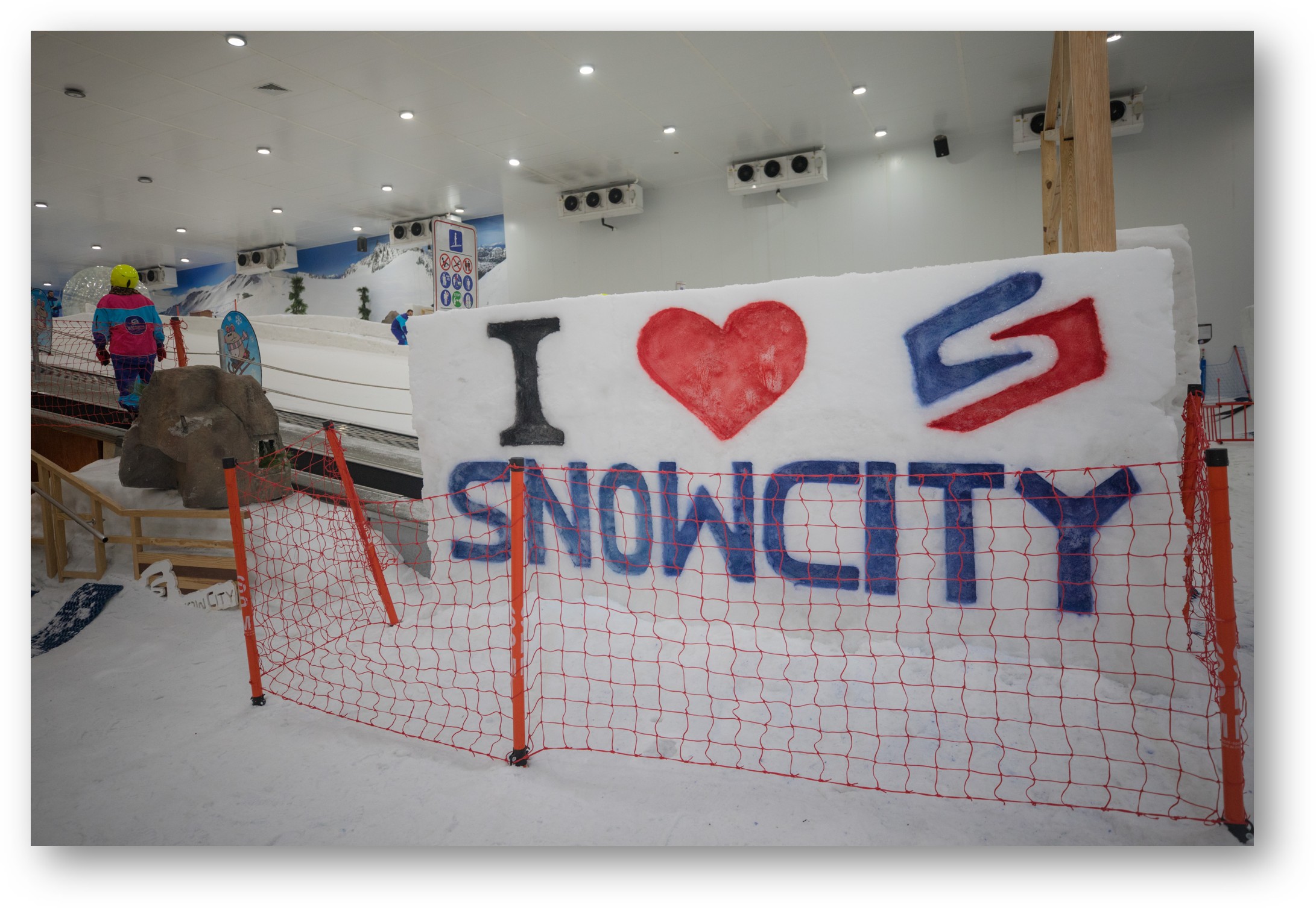 EMS-off-snow-city-City-Stars-Mall